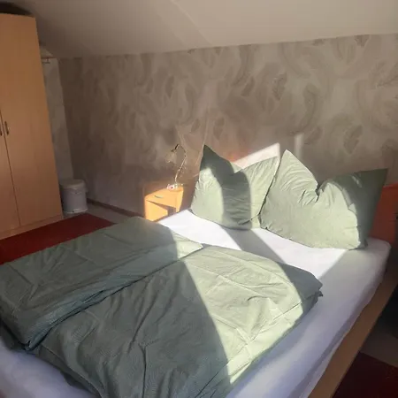 Gemuetliche Und Grosszuegige In Der Saechsischen Schweiz Mit Garten Apartment Neustadt in Sachsen